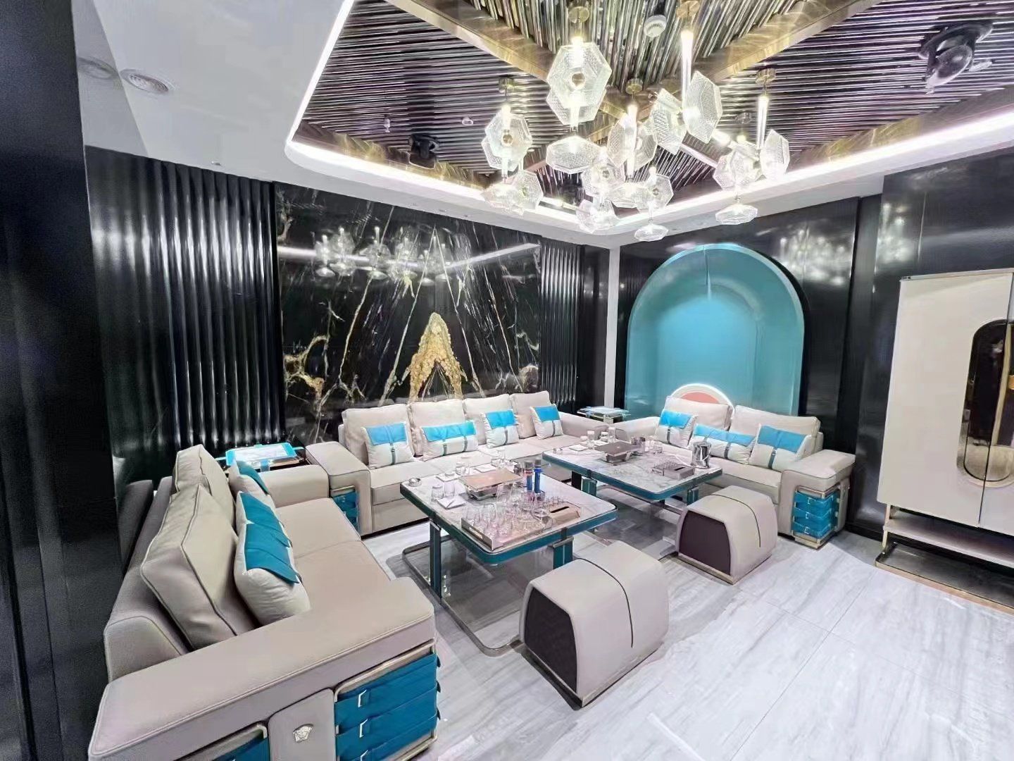 江门ktv订房，探索商务ktv模式-江海区ktv订房